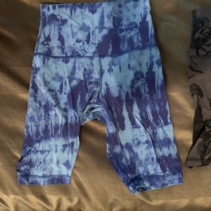 Lululemon Align biker shorts